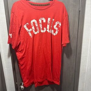 Under Armour Rock project Red 'FOCUS' Graphic Short Sleeve Tee